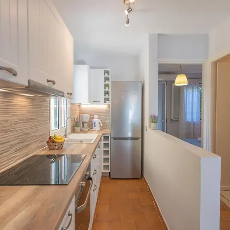 Karni Glyfada Kerkyra * Pélekasz