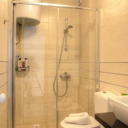 Karni Glyfada Kerkyra פלקאס