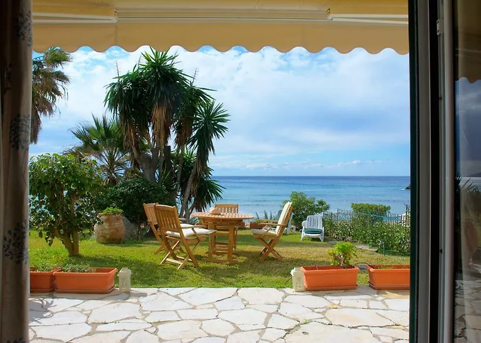 Karni Glyfada Kerkyra Lägenhet *